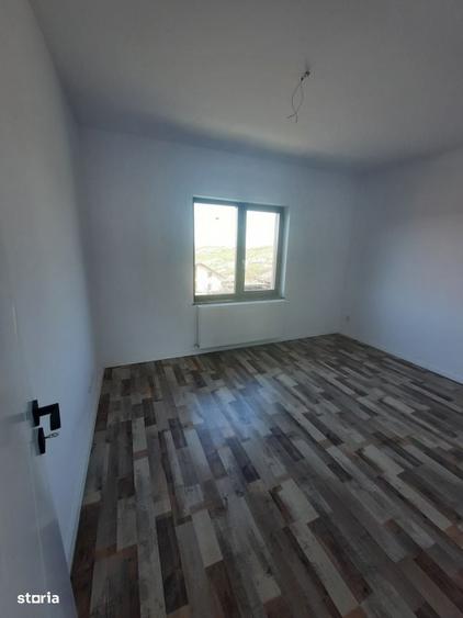 Casă cu 3 camere în Hlincea