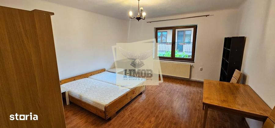 Apartament cu 3 camere decomandat, mobilat în Țiglari