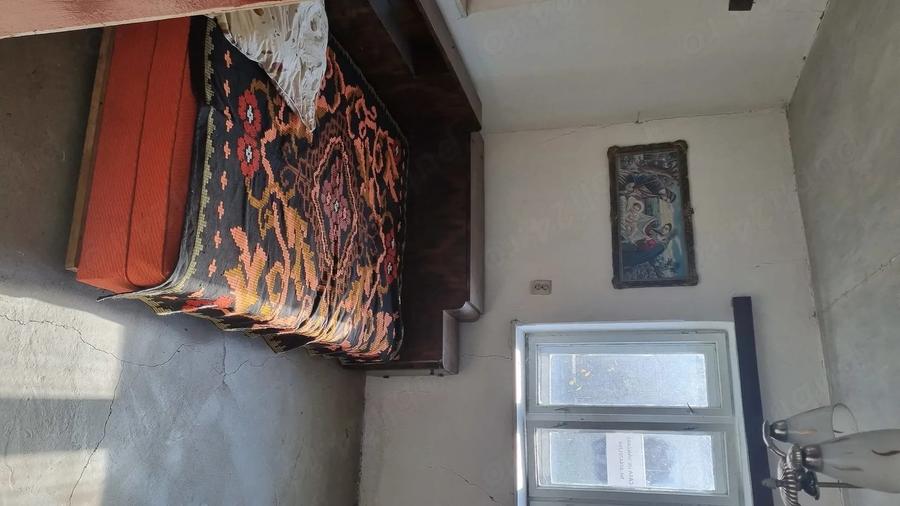Se vinde casa cu gradina in loc.Dabaca ( Catun ) nr 27. - 7