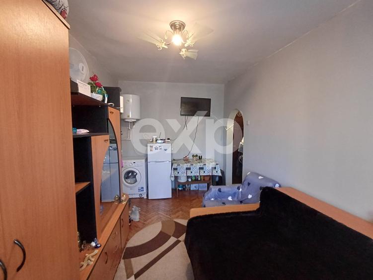 Garsonieră semidecomandată, mobilată în Războieni