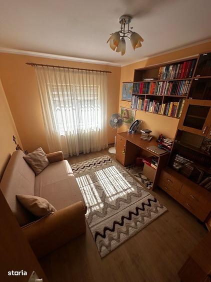 Apartament cu 4 camere în Central