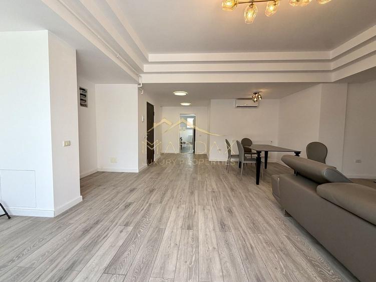 Apartament cu 3 camere decomandat în Aviației