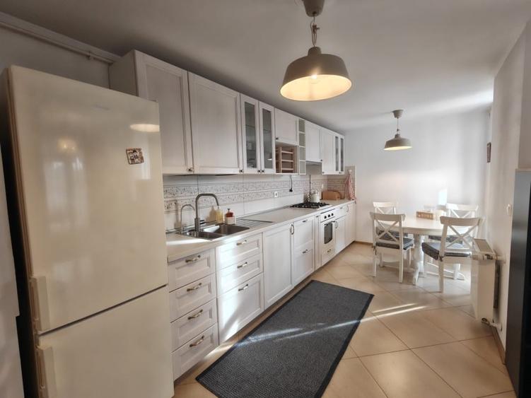 Apartament cu 2 camere semidecomandat, mobilat în Doamna Ghica