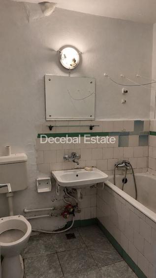 Apartament cu 2 camere decomandat în Baba Novac