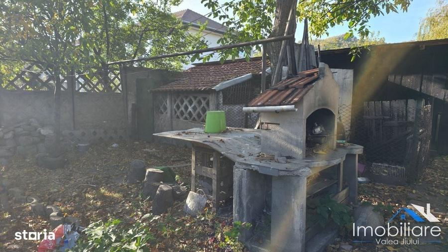 Casă cu 4 camere în Petros