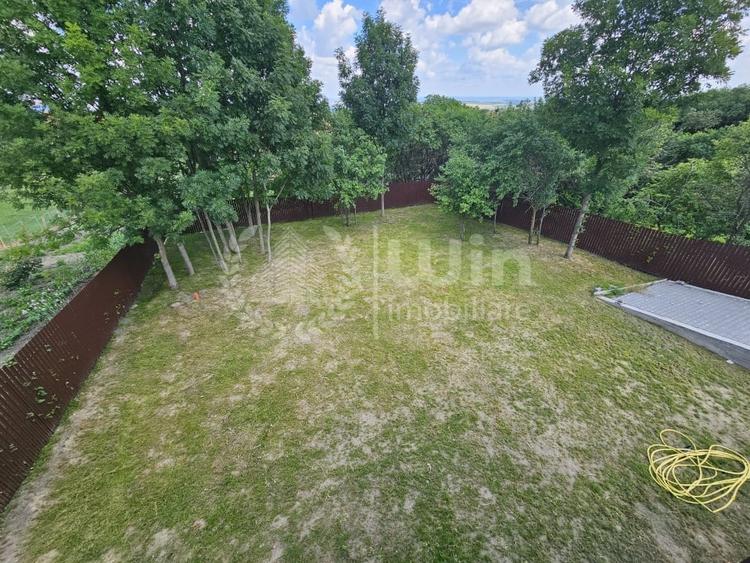 Casă individuală cu 4 camere cu Canalizare în Gheorghieni