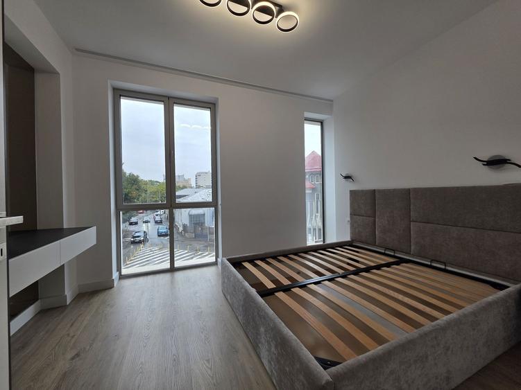 Apartament cu 3 camere în Armeneasca