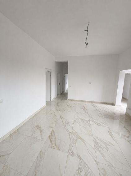 Casă cu 4 camere cu Teren 400 Mp în Cumpăna