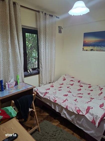 Casă cu 4 camere cu Teren 90 Mp în Central