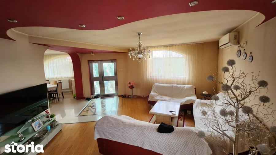 Casă cu 4 camere cu Teren 360 Mp în CET