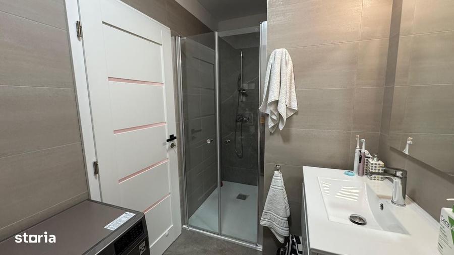 Apartament cu 3 camere în Telegrafului