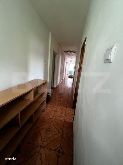 Casă cu 4 camere în Vânători