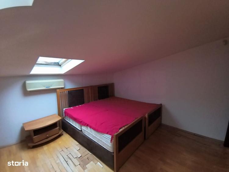 Apartament cu 4 camere în Roșu
