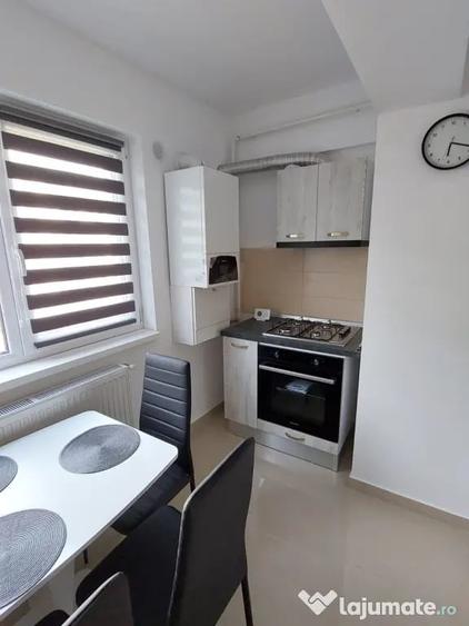 Apartament cu 2 camere decomandat în Rediu