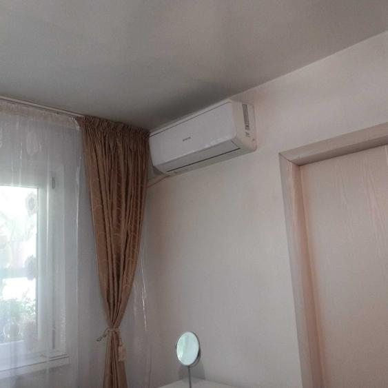 Apartament cu 2 camere semidecomandat în Craiovița Nouă