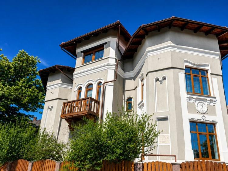 Casă individuală cu 15 camere cu Canalizare în Kiseleff