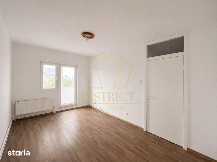 Apartament cu 3 camere în Torontalului