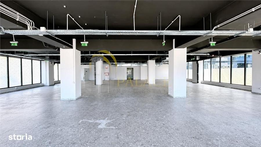 Spațiu comercial, de 425 mp, în Central
