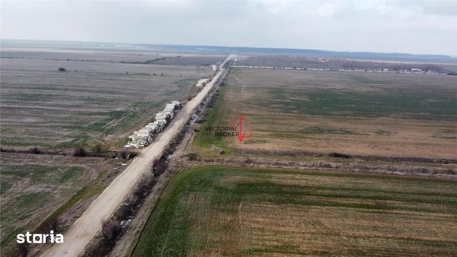 Teren de 12848 mp, în Central