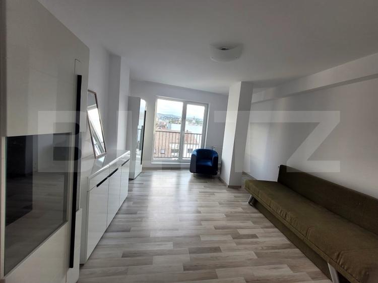 Apartament cu 3 camere decomandat, mobilat în Mărăști