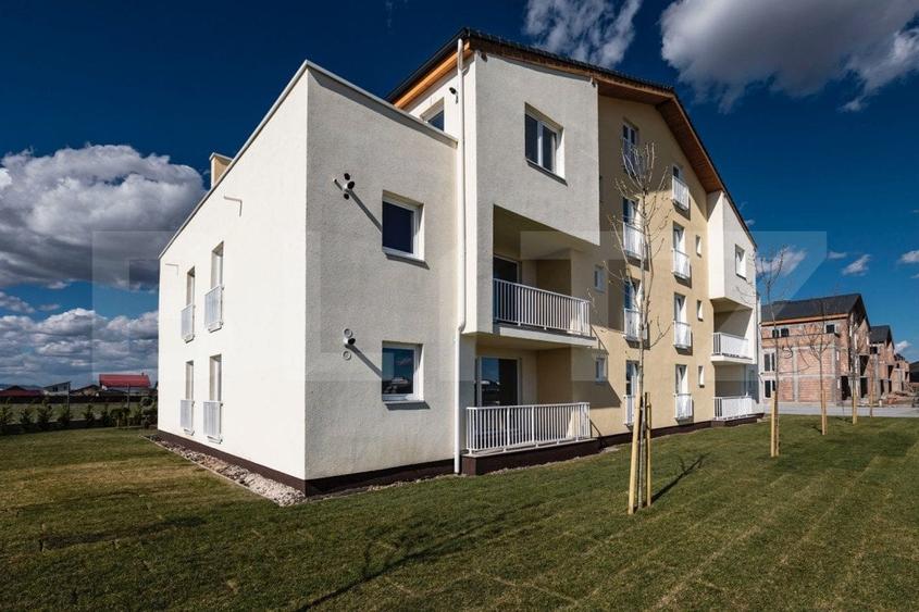Apartament cu 3 camere decomandat în Sânpetru