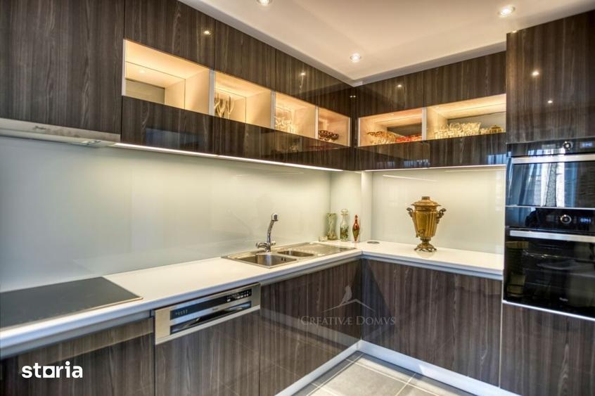 Apartament cu 4 camere în Centrul Istoric