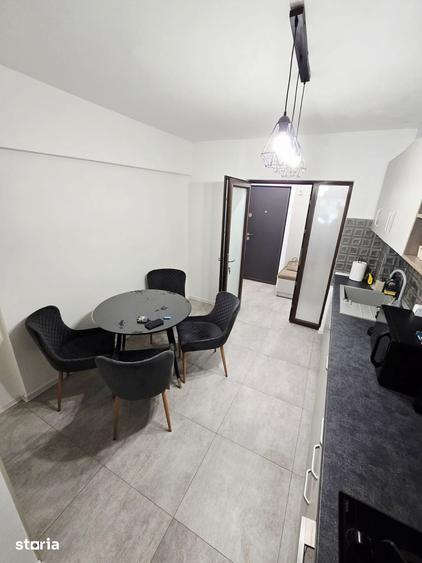 Apartament cu 2 camere decomandat în 1 Mai