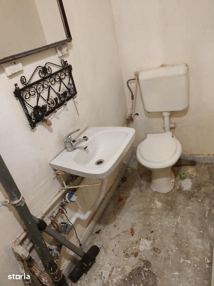 Apartament cu 3 camere decomandat în Rahova