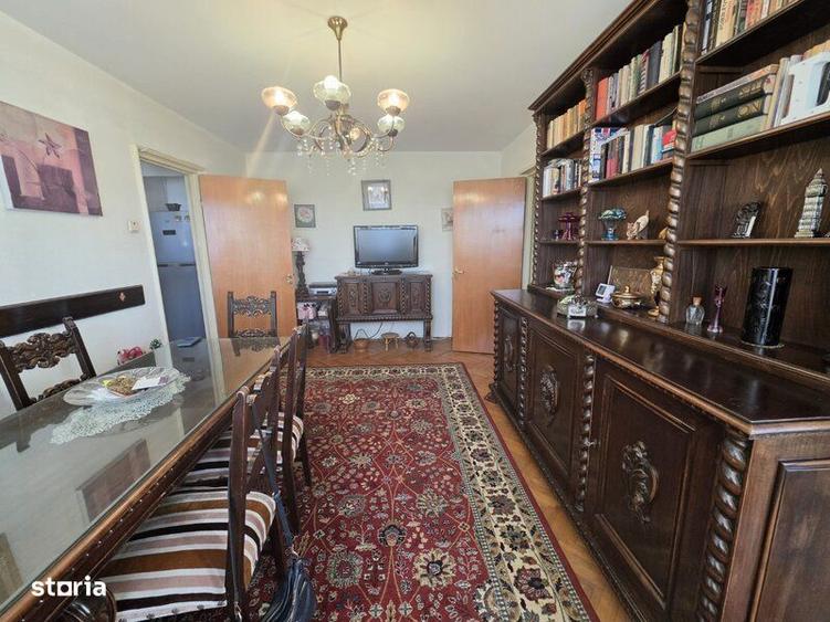 Apartament cu 3 camere în Dristor