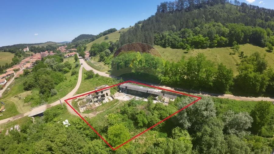 Teren Construcții intravilan de 3312 mp, în Criș