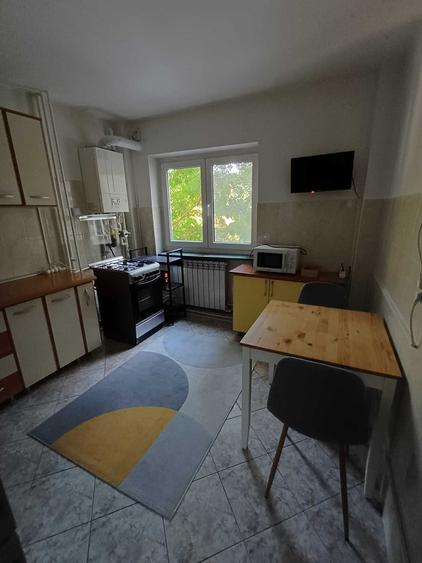 Apartament cu 2 camere decomandat în Tineretului