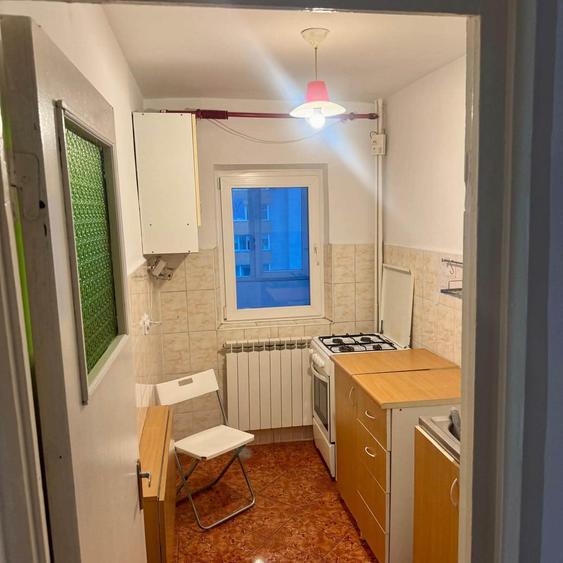Garsonieră decomandată, mobilată în Rahova