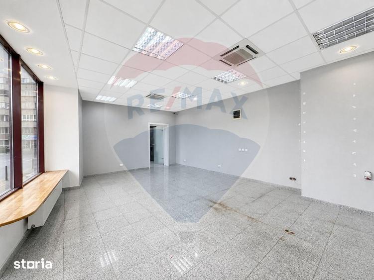 Spațiu comercial, de 45.15 mp, în Astra