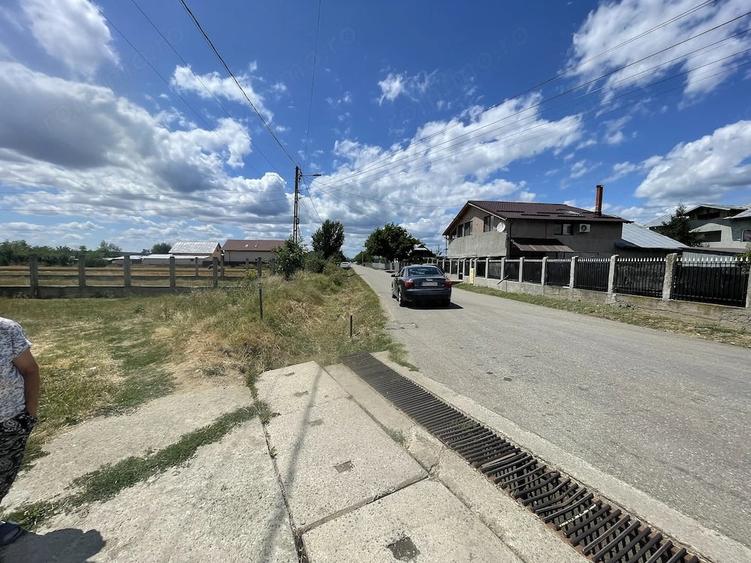 Teren de 5800 mp, în Satu Nou (Lipănești)