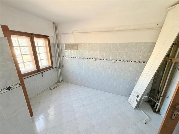 Apartament cu 3 camere decomandat în Brăilei
