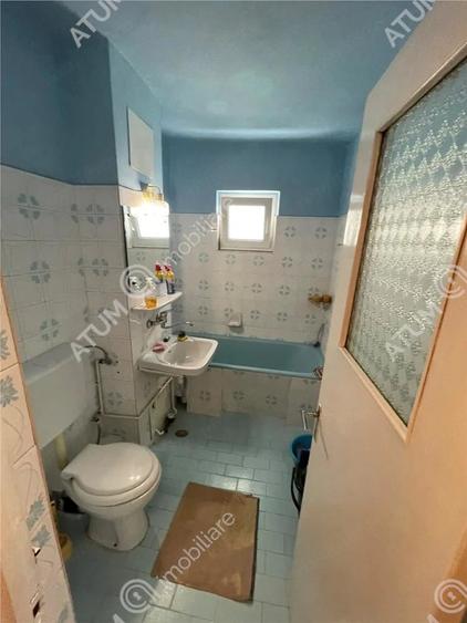 Apartament cu 3 camere decomandat în Vest