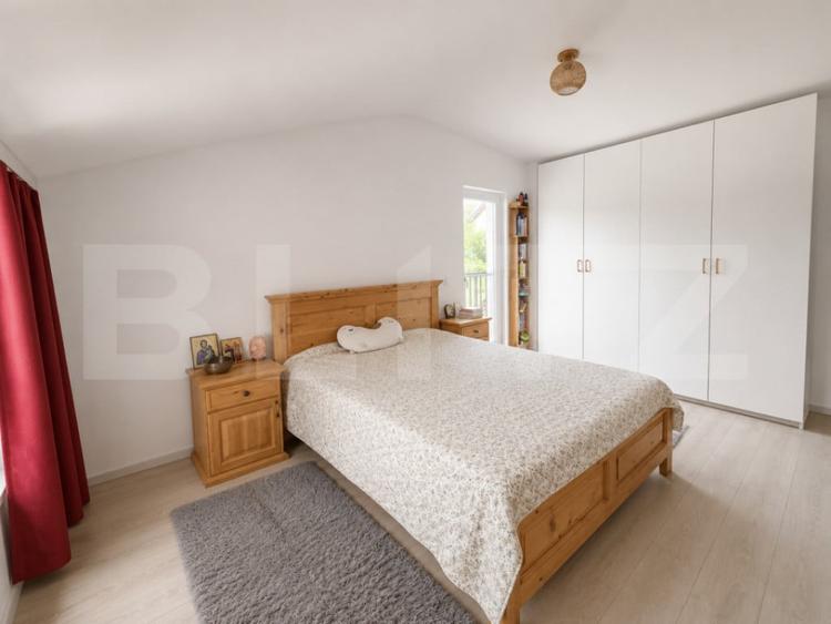 Casă cu 4 camere cu Teren 1458 Mp în Central