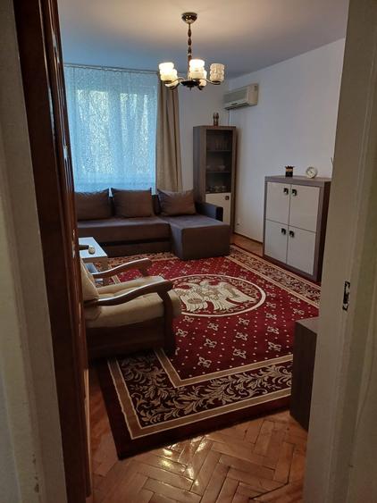 Apartament cu 3 camere în Dristor