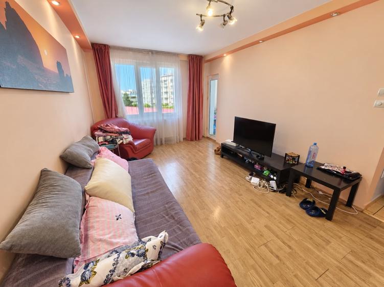 Apartament cu 2 camere decomandat în Dristor