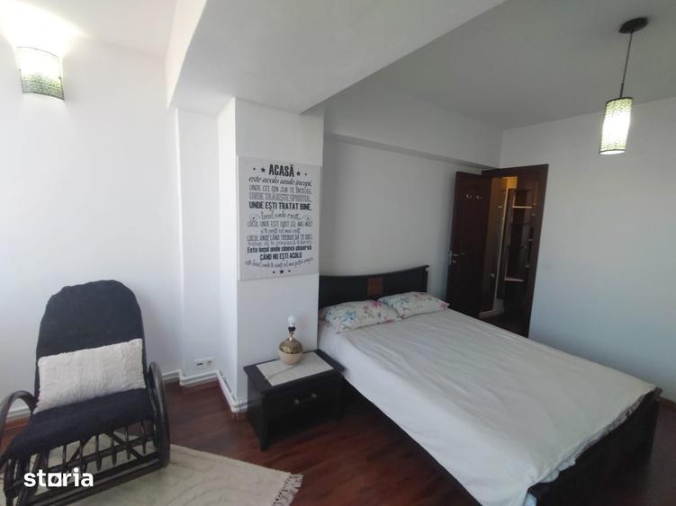Apartament cu 3 camere în Calea București