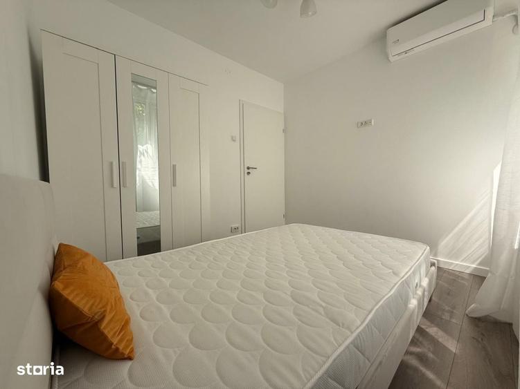 Apartament cu 4 camere semidecomandat în Drumul Taberei