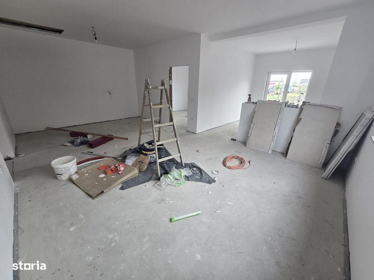 Casă cu 3 camere în Central