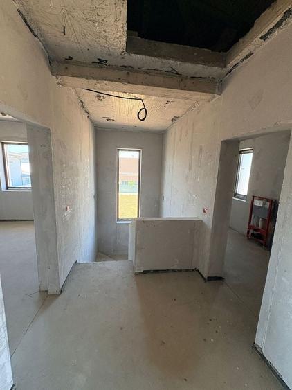 Duplex cu 5 camere cu Canalizare în Chișoda