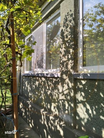 Casă cu 2 camere cu Teren 7350 Mp în Valea Vinului