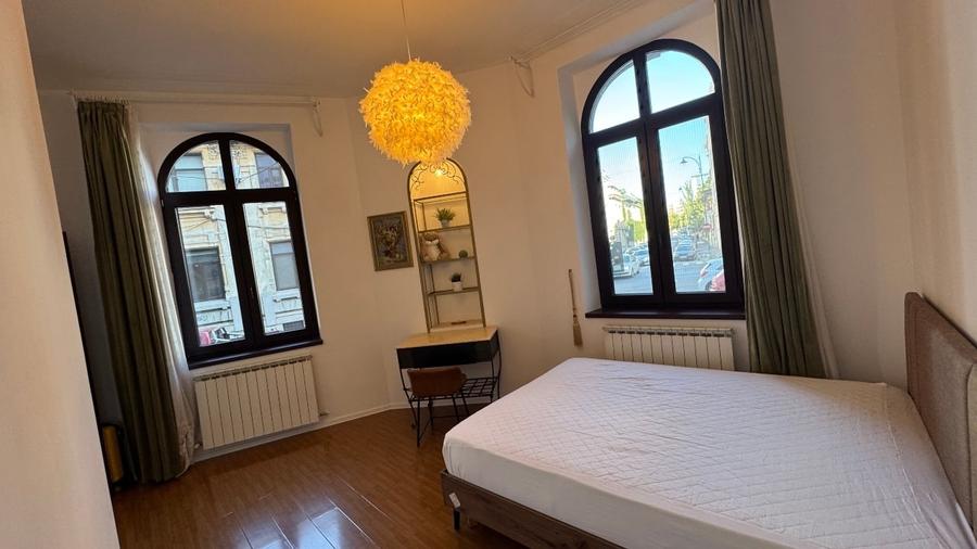 Apartament cu 2 camere decomandat, mobilat în Ultracentral