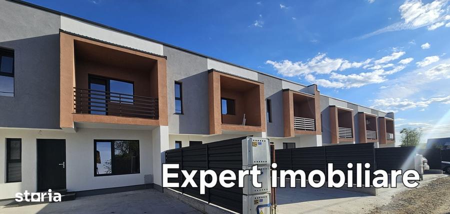 Casă cu 4 camere cu Teren 175 Mp în Moșoaia