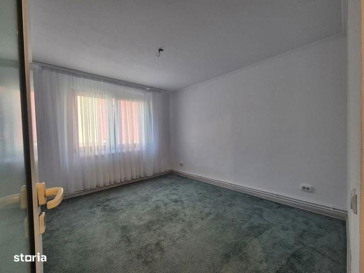 Casă cu 3 camere cu Teren 4820 Mp în Telești