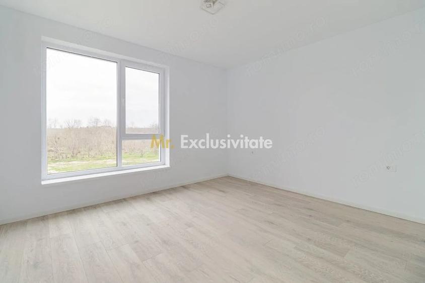 Apartament cu 5 camere semidecomandat în 1 Decembrie