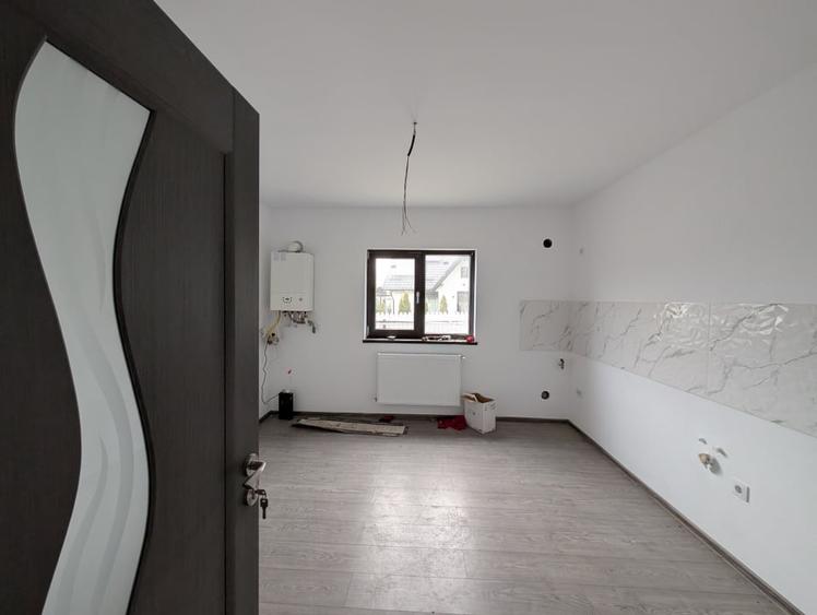 Casă individuală cu 2 camere cu Teren 315 Mp în Hemeiuș