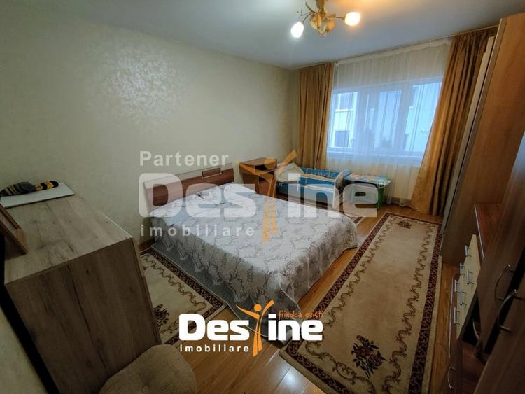 Garsonieră decomandată, mobilată în Vișani